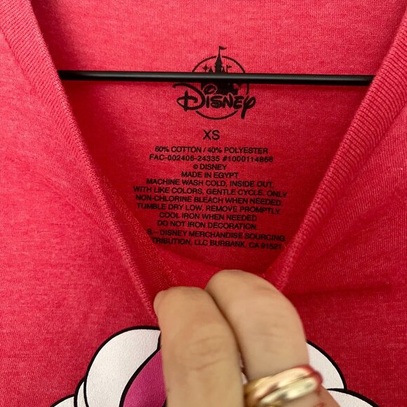 Disneyland Valentine’s Day Shirt Red | Donald & Daisy Heart Tee - Picture 2 of 4